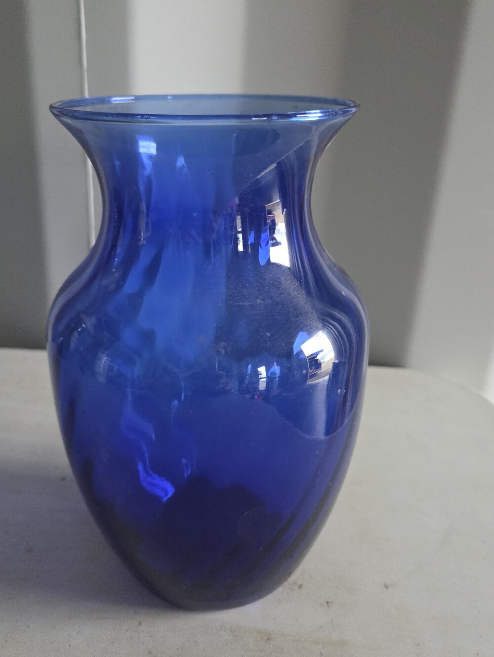 Indiana Glass Cobalt Blue Blown Glass Vase